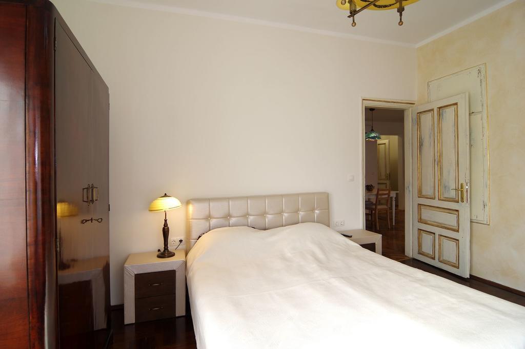 Art Guesthouse Vintage Бургас Экстерьер фото